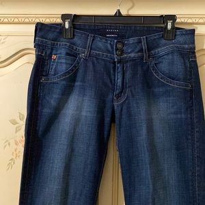 Hudson blue jean,98%cotton 2%elastan, low rise in good condition
